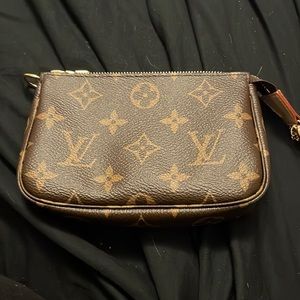 💝 Louis Vuitton Mini Pochette 💝